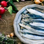 miksi-sardiinit-ja-muut-pienet-kalat-ovat-terveellisen-ruokavalion-salaisuus.webp.webp